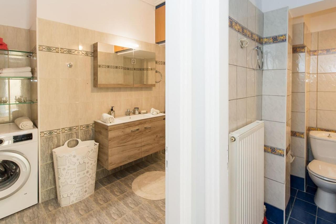 Thano'S Stylish Flat Just 150M To The Beach Faraí Eksteriør bilde